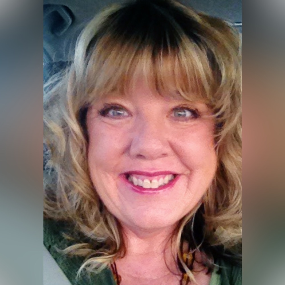 Meet your Posher, Joni